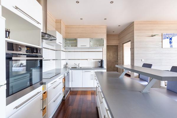 Appartement Courbevoie 2 pièce(s) 65 m2