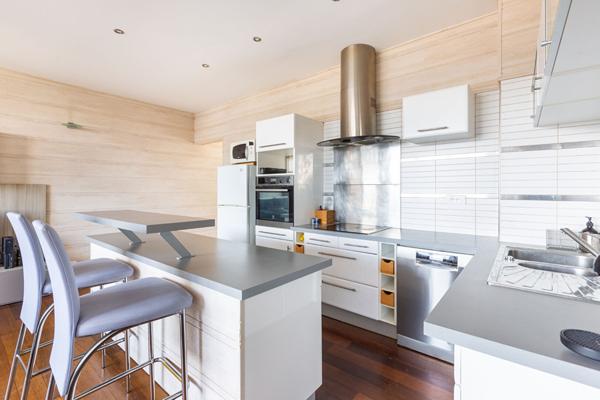 Appartement Courbevoie 2 pièce(s) 65 m2