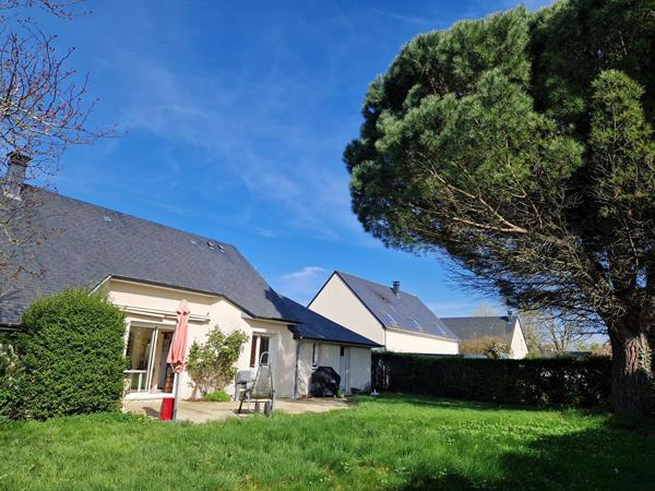 Maison Le Plessis Grammoire 7 pièce(s) 115m²