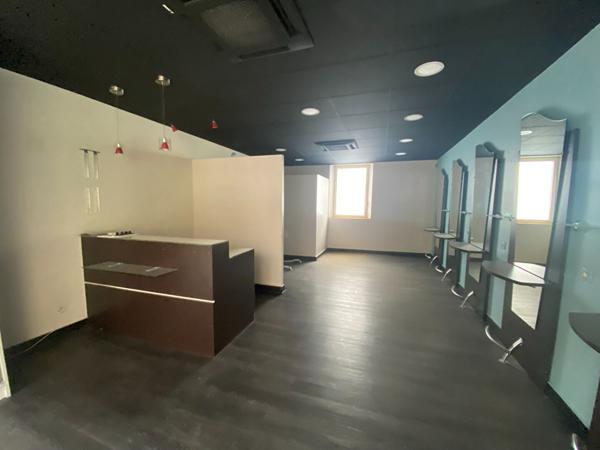 Local commercial Morlaix 1 pièce(s) 34 m2