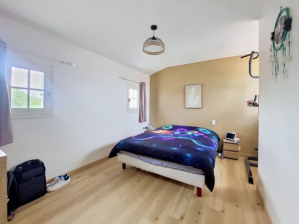 A VENDRE MAISON FAMILLIALE A VEZINS