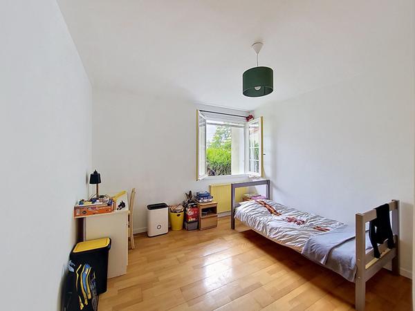 A VENDRE MAISON FAMILLIALE A VEZINS
