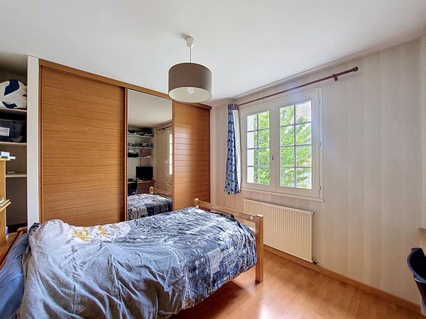 A VENDRE MAISON FAMILLIALE A VEZINS