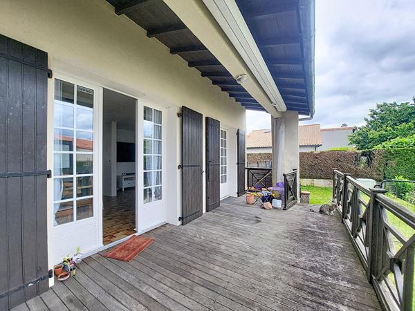 A VENDRE MAISON FAMILLIALE A VEZINS