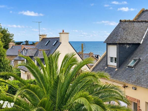 SAINT-MALO - Rothéneuf - Maison T6 de 171,15 m² - Terrain de 1 407 m² - Plage à pied