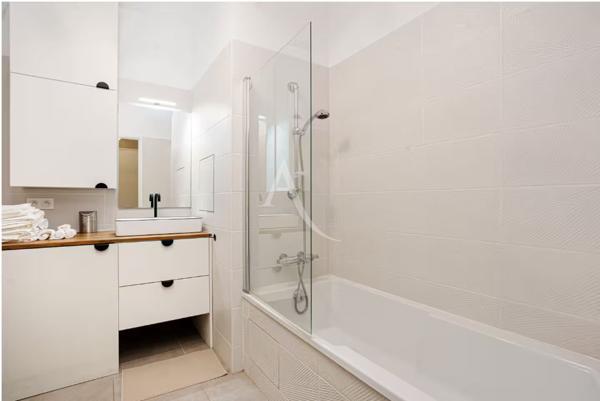 ÉLÉGANT 4PIECES DE 76M² AVEC 2 TERRASSES - CALME & RARE AUX PORTES DE PARIS