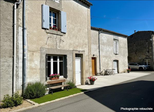 Ensemble d'immobilier à renover Escueillens et saint just