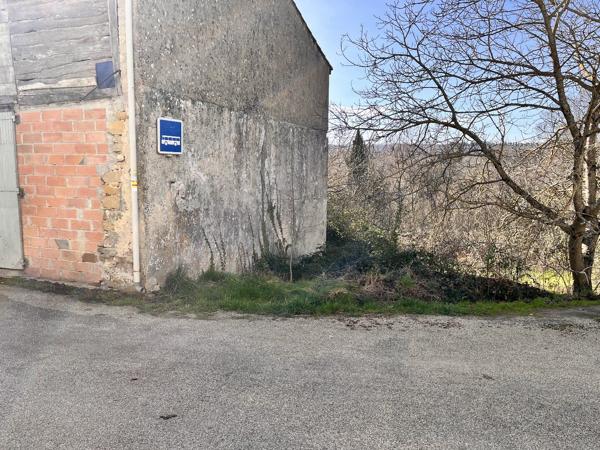 Ensemble d'immobilier à renover Escueillens et saint just