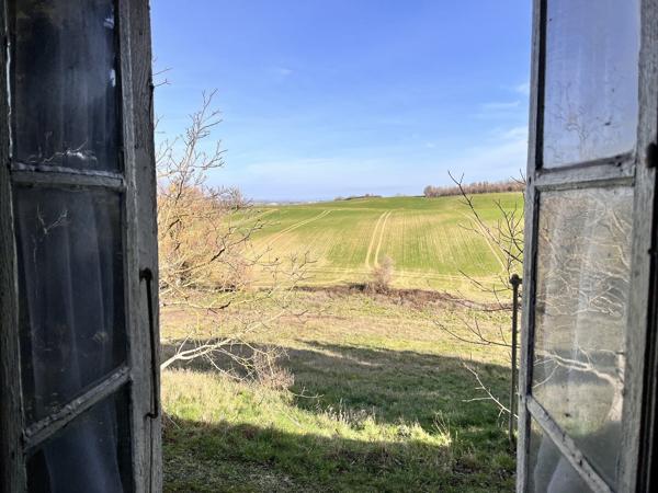 Ensemble d'immobilier à renover Escueillens et saint just