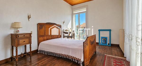 Maison familiale de caractère 5 pièces 160 m²  sur terrain piscinable