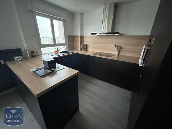 Appartement à louer 3 pièces 61.21m² Saint-Memmie (51470)