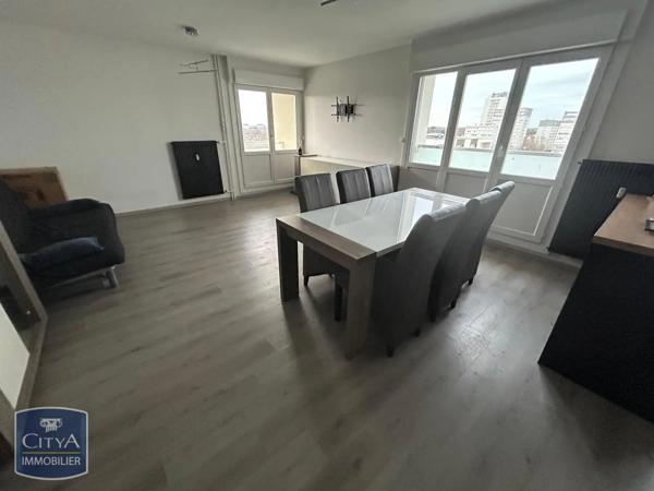 Appartement à louer 3 pièces 61.21m² Saint-Memmie (51470)