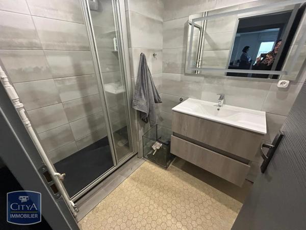 Appartement à louer 3 pièces 61.21m² Saint-Memmie (51470)