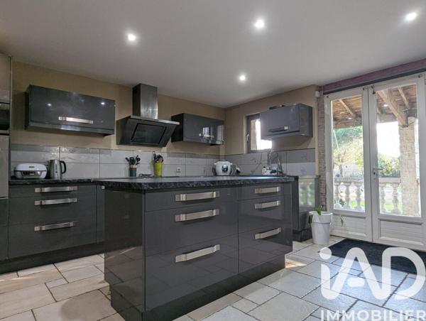 Maison à vendre 8 pièces 200 m² Assais-les-Jumeaux