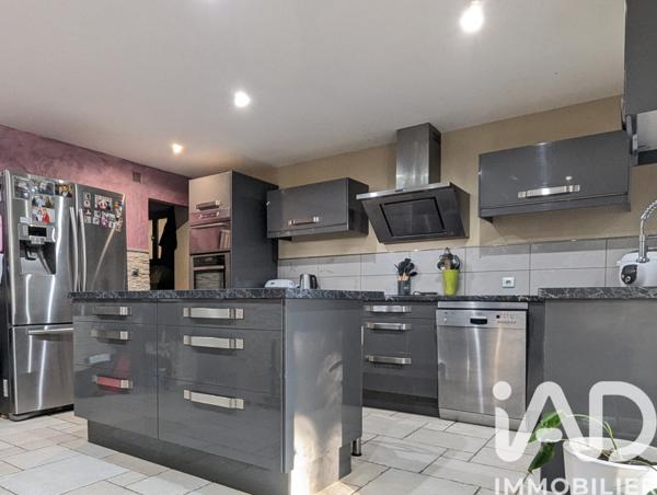 Maison à vendre 8 pièces 200 m² Assais-les-Jumeaux