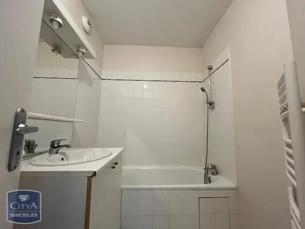 Appartement à louer 3 pièces 63.24m² Malemort (19360)