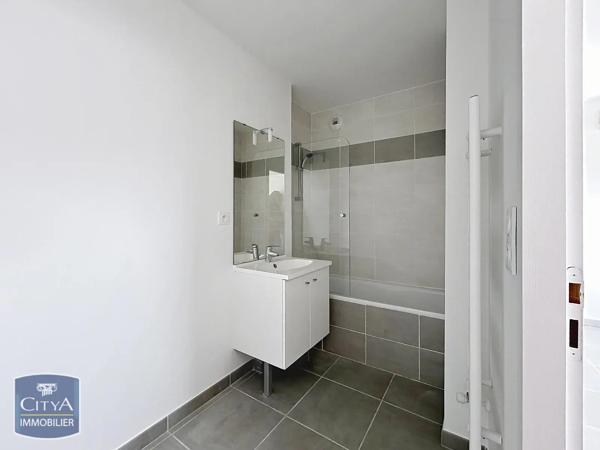 Appartement à vendre 2 pièces 55.63m² Le Cannet (06110)