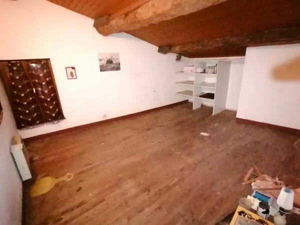 ANCIEN CORPS DE FERME A RENOVER