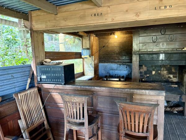 Maison familiale 160m² - 5 ch, 1 espace de travail, Belle vue Océan, Terrain 400 M2, Sainte Rose - Bois Blanc﻿﻿