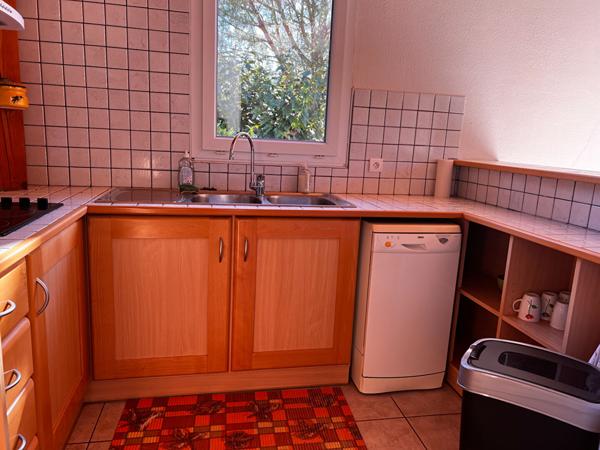 Très belle maison de plain-pied avec deux chambres et leurs salles d'eau privatives