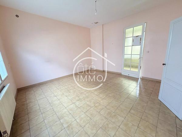 LORMONT : Maison de ville à rénover 5 pièces de 135m² avec cour intérieure