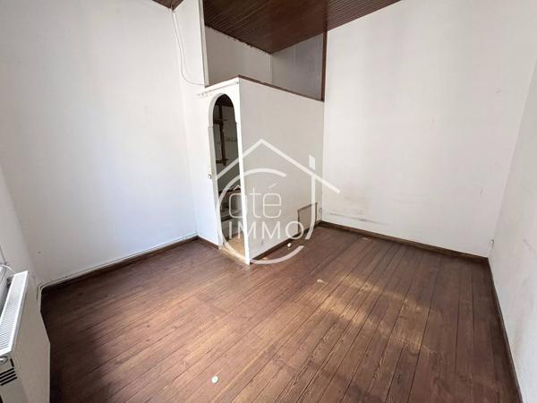 LORMONT : Maison de ville à rénover 5 pièces de 135m² avec cour intérieure