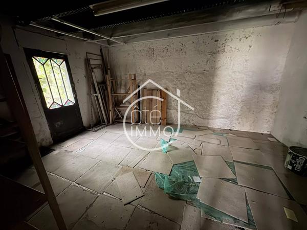 LORMONT : Maison de ville à rénover 5 pièces de 135m² avec cour intérieure