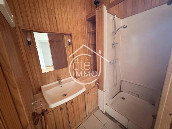 LORMONT : Maison de ville à rénover 5 pièces de 135m² avec cour intérieure