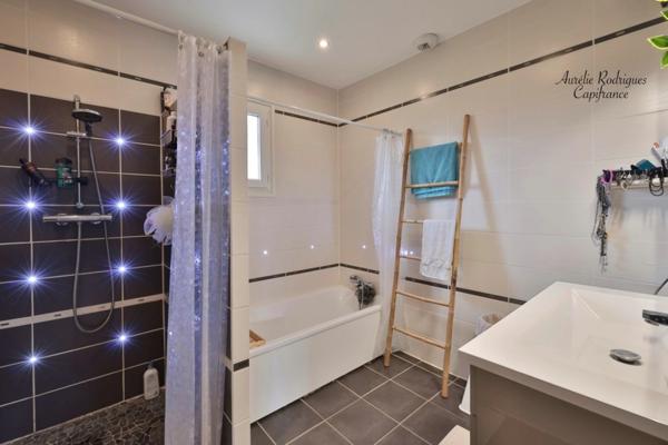 Maison à vendre 6 pièces SAINT ANDRE DE BAGE (01)