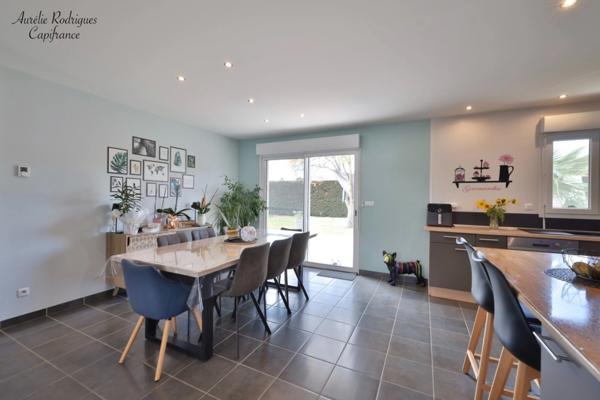 Maison à vendre 6 pièces SAINT ANDRE DE BAGE (01)