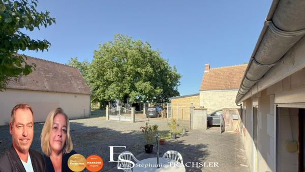 Charmante longère vous offre un cadre de vie paisible à seulement 25 minutes du Mans et 8 km d’Écommoy