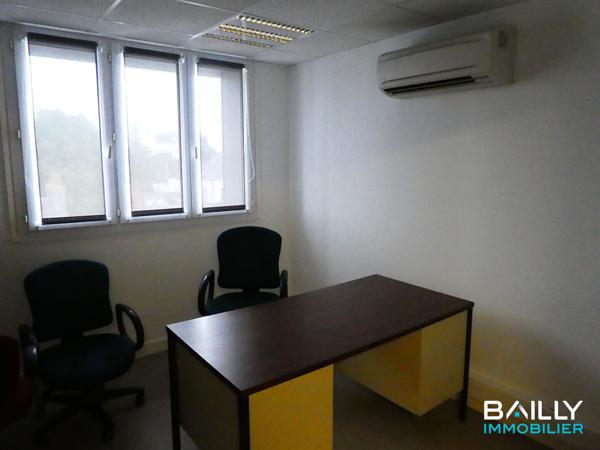 Bureaux 93.48 m2 LA ROCHE SUR YON , La roche sur yon