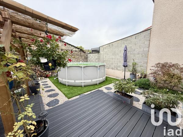Maison à vendre 4 pièces 99 m² Le Chambon-Feugerolles