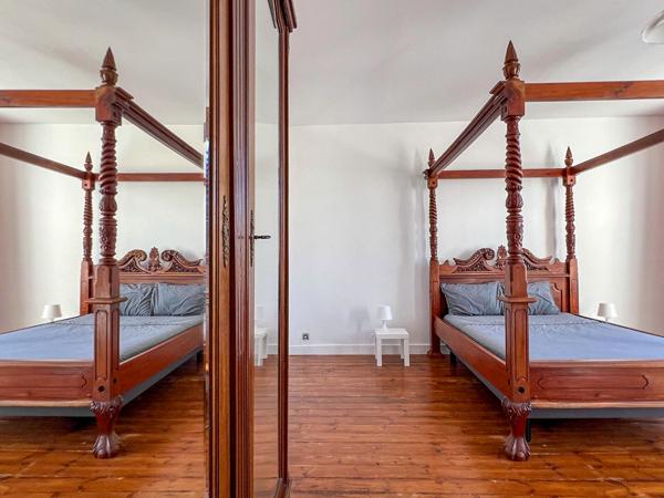 Appartement 9 pièces 342 m2