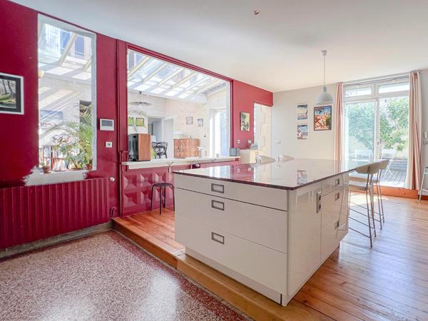 Appartement 9 pièces 342 m2