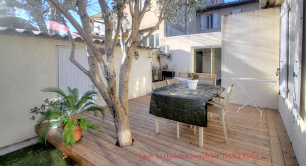 Marseille (13011) ** Trop tard proposition d'achat acceptée ** Plain Pied, Charmante maison T3 avec jardin au calme à La Pomme