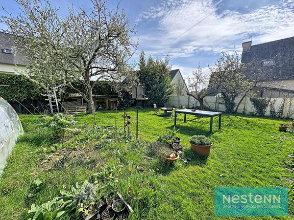 Vente d'une maison d'habitation 4 chambres avec jardin dans le bourg de Planguenoual