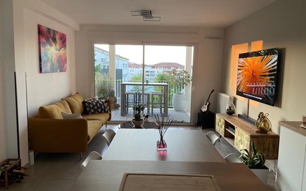 Appartement à vendre    3 pièces •  Bayonne