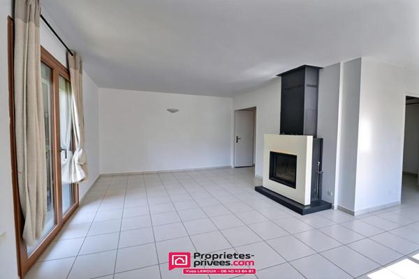 Maison individuelle  5 pièces ,104 m² sur terrain 1100 m² piscinable