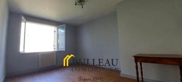 Ensemble immobilier 320 m² avec dépendances en centre-ville de Saint-Savin Détails des diagnostics énergétiques
