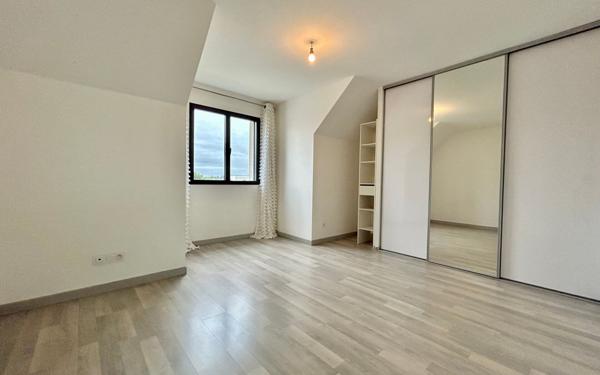 Maison à vendre    6 pièces •  Chevigny-Saint-Sauveur