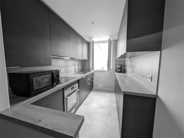 REZE 8 mai – Lumineux T2 traversant avec garage – 149.900 € fai