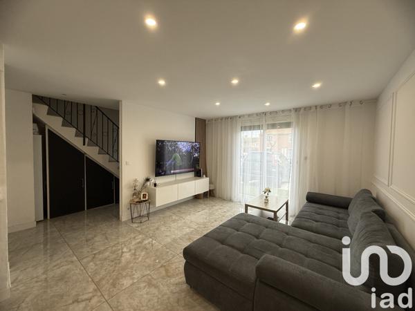 Maison 5 pièces de 120 m² à Saint-Estève (66240)