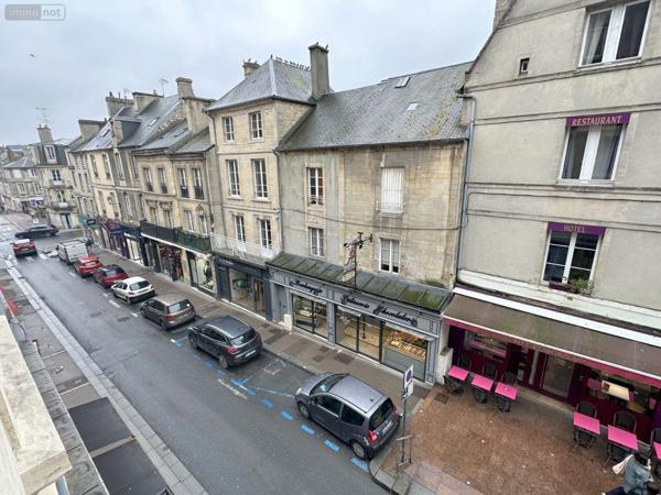 Appartement rénové à louer à Bayeux dans le Calvados (14400), ref : 14005//231   
CENTRE-VILLE