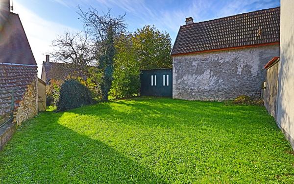 Maison à vendre    2 pièces • 52 m2 Sury-en-Vaux