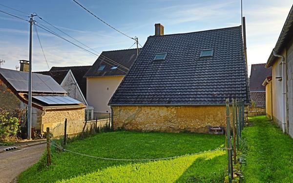 Maison à vendre    2 pièces • 52 m2 Sury-en-Vaux