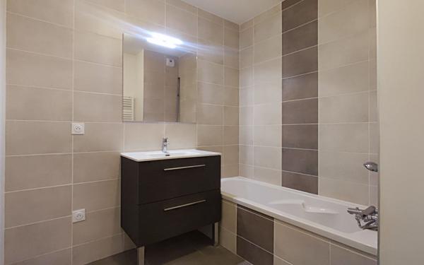 Appartement à louer    3 pièces •  Chambéry