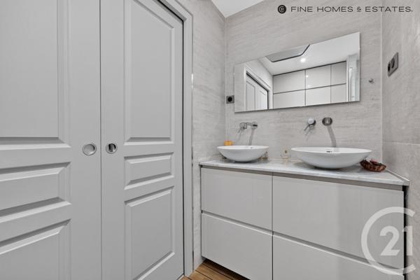 Appartement T2 à vendre  2 pièces - 73 m 2   PARIS  - 75014
