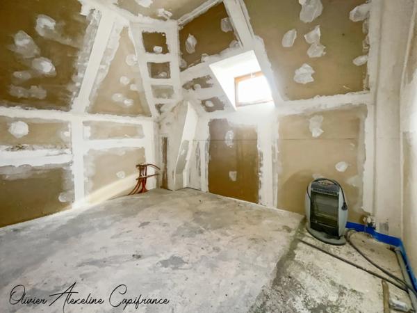 Maison à vendre 7 pièces 187 m² proche de MAREUIL sur terrain de 8418 m² (24)