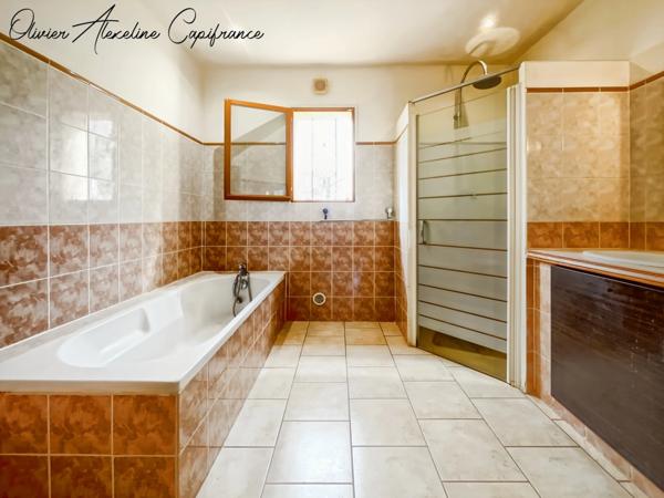 Maison à vendre 7 pièces 187 m² proche de MAREUIL sur terrain de 8418 m² (24)